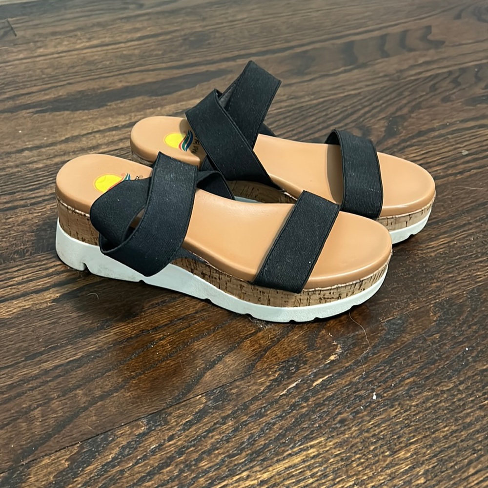 Maui Islands size 7